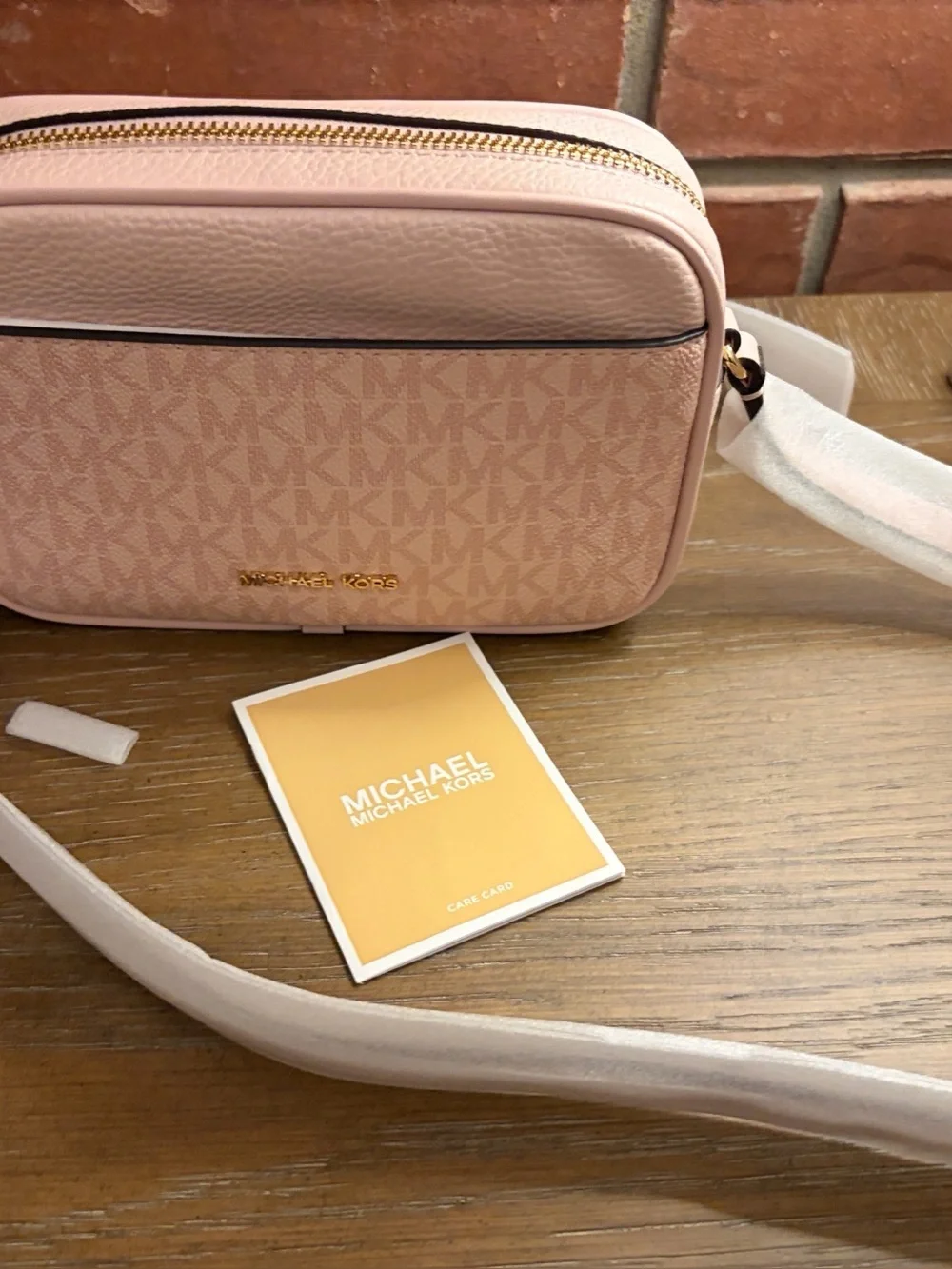 Michael Kors NWT Jet Set Travel Blush Pink Signature Logo Camera Crossbody Bag